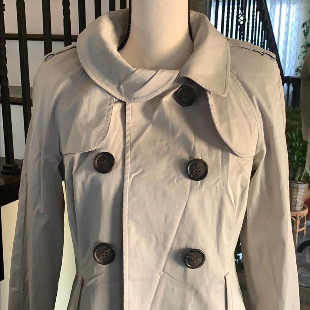 Bebe Scalloped Bottom Trench Coat - Picture 4 of 6